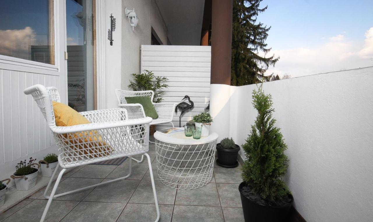 N&J Villa Swan Bled Kültér fotó